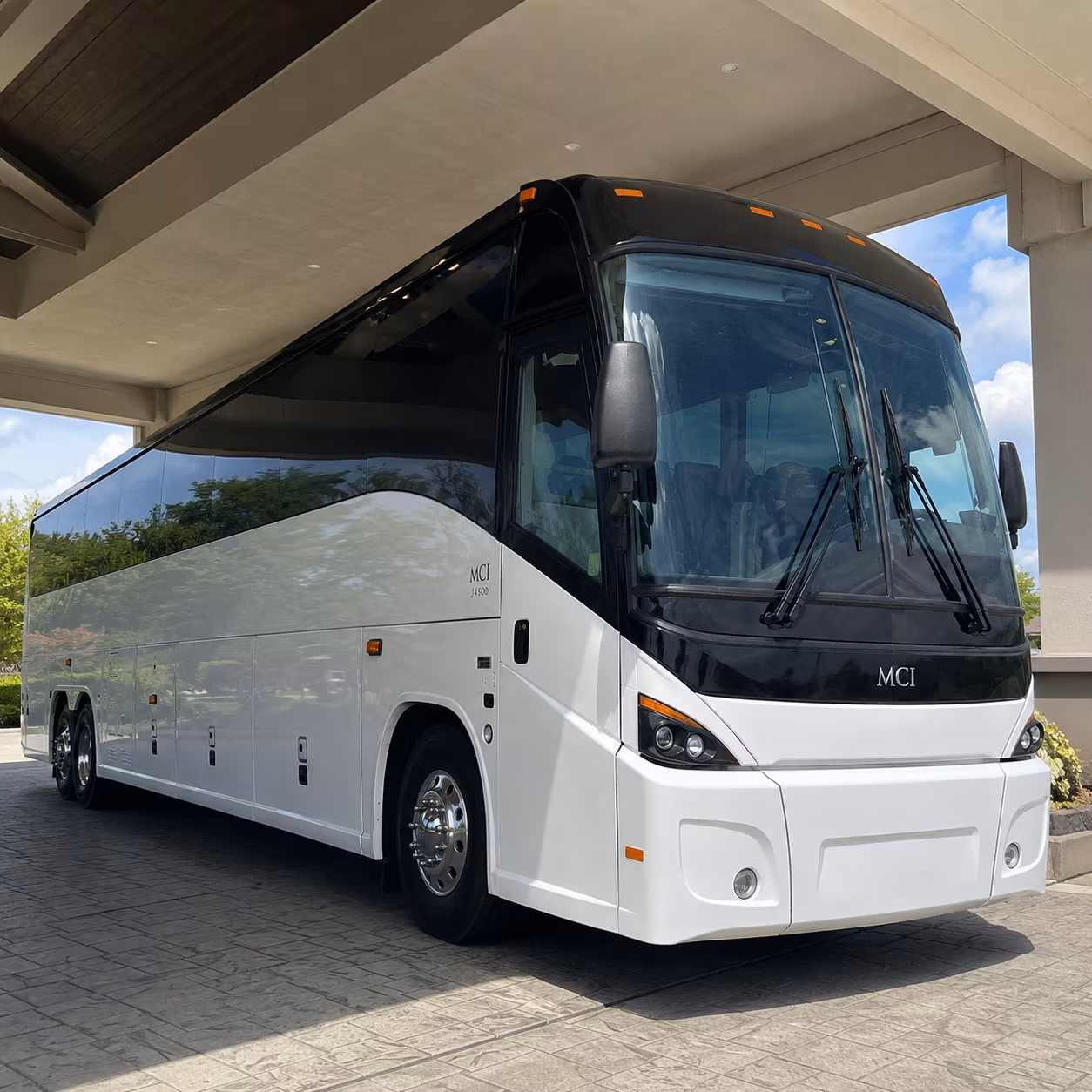 cross the county line to daytona beach international for your next flight