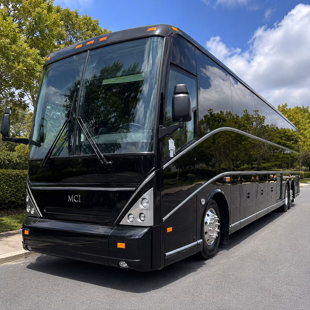 deltona groups love bus rentals for daytona international speedway events