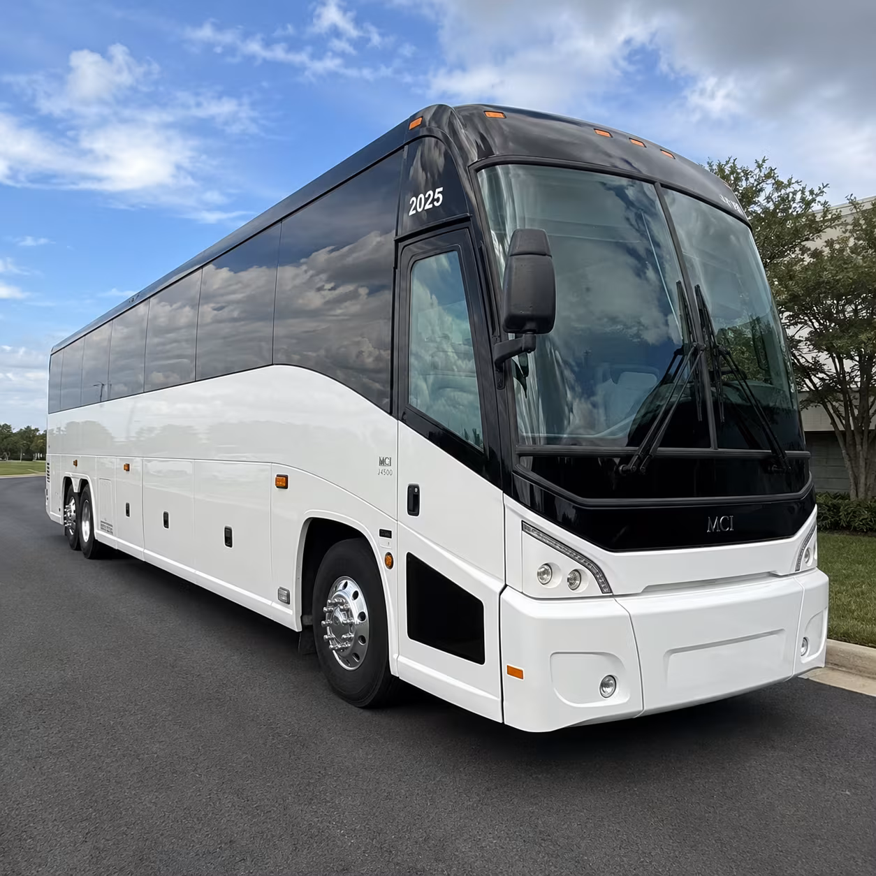 tampa concert runs are easy with the right bus from deltona